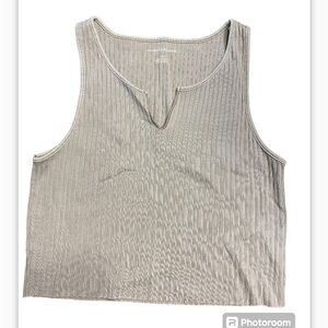 American Eagle ribbed notch neck tank. Size large.  Slightly cropped.  Gray